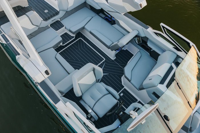2027 MasterCraft X23