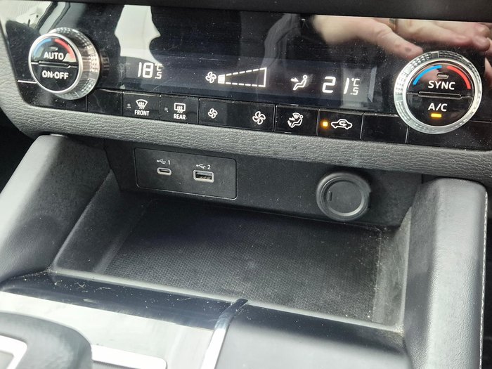 2023 Mitsubishi Outlander ES