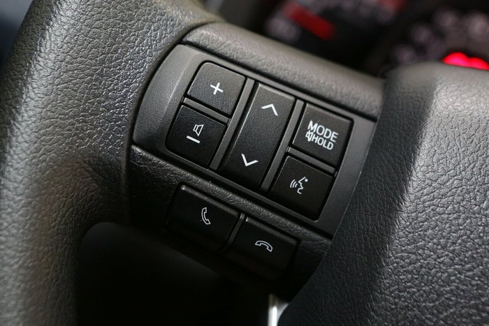 2025 Toyota Landcruiser GXL
