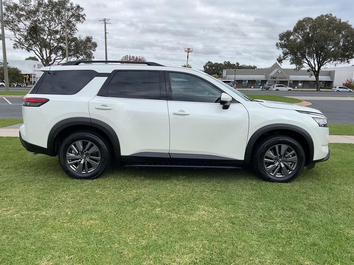 2024 Nissan Pathfinder ST-L