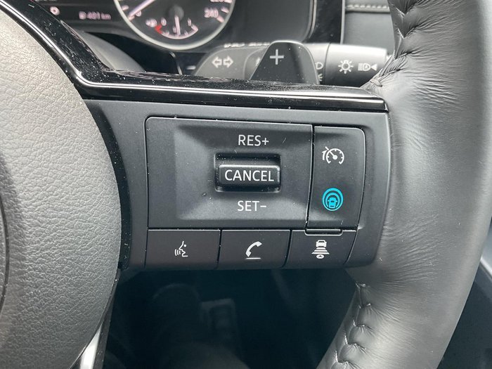 2024 Nissan Pathfinder ST-L