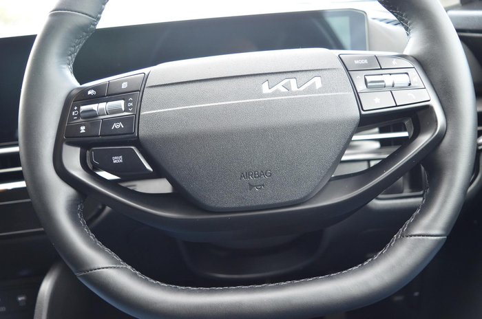 2025 Kia Sportage S