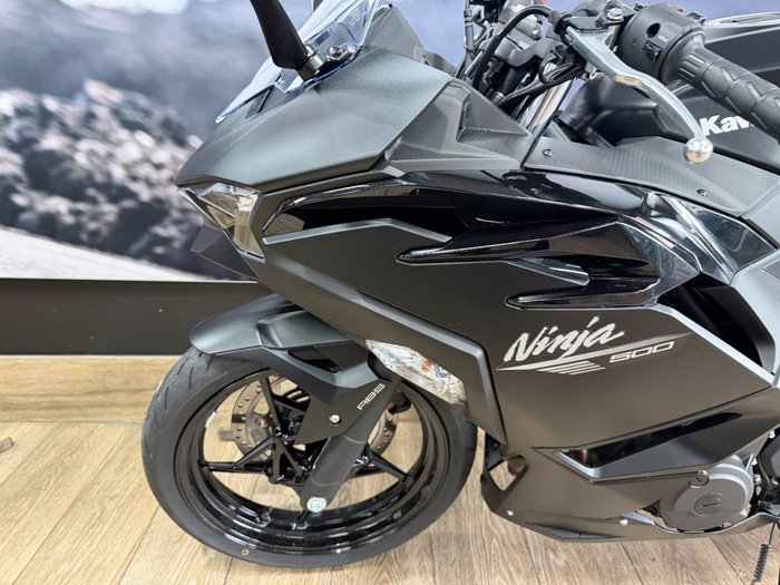 2026 Kawasaki NINJA 500 Black