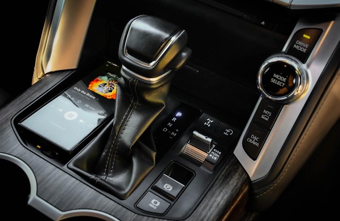 2022 Toyota Landcruiser VX