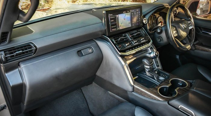 2022 Toyota Landcruiser VX