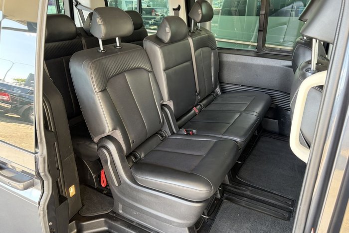 2021 Hyundai STARIA Highlander