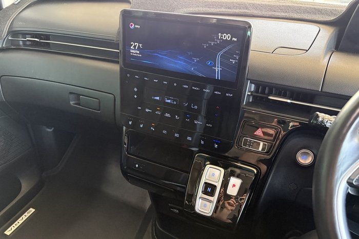 2021 Hyundai STARIA Highlander