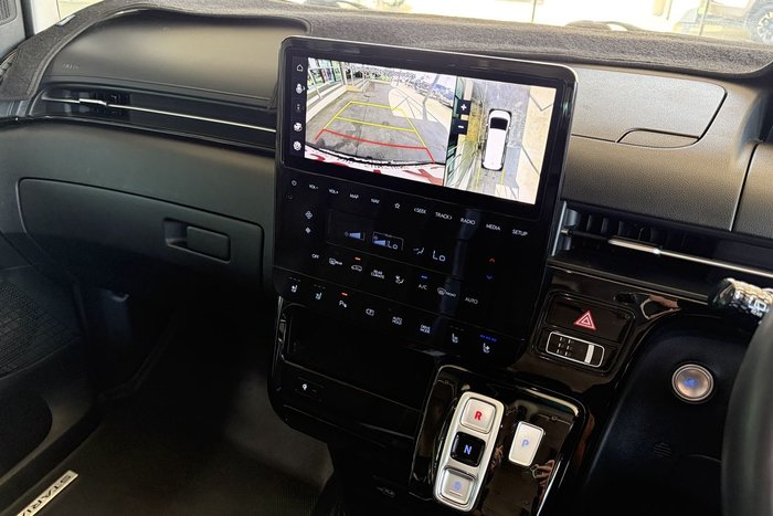 2021 Hyundai STARIA Highlander