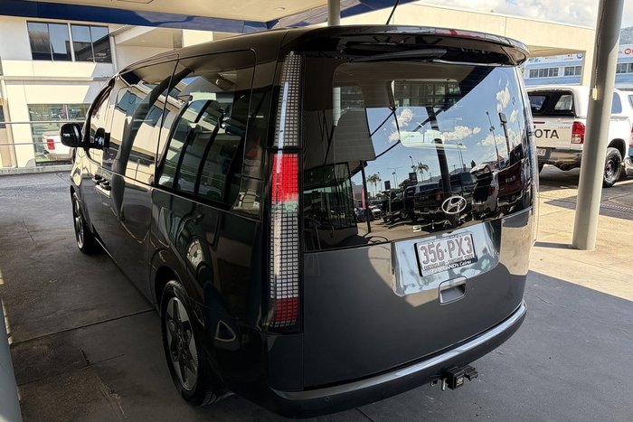 2021 Hyundai STARIA Highlander
