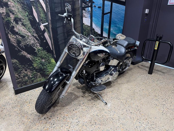 2005 Harley-Davidson Fat Boy 88 EFI (FLSTFI) Softail Black