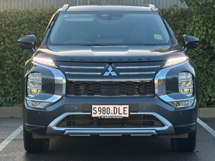 2025 Mitsubishi Outlander PHEV Exceed