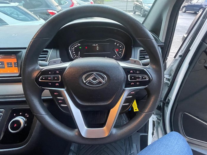 2025 LDV G10