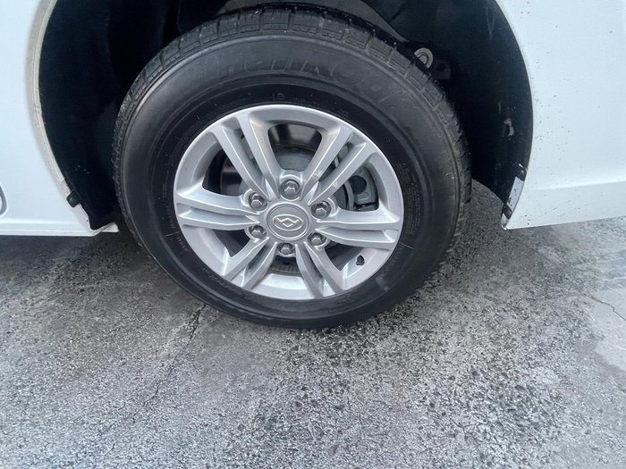 2025 LDV G10