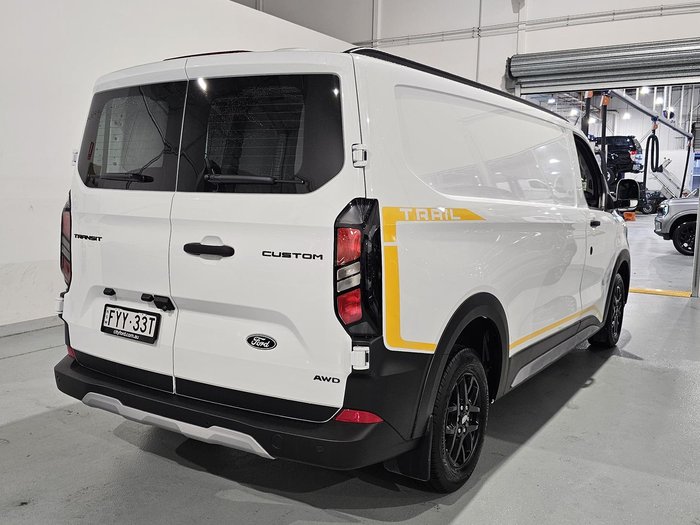 2025 Ford Transit Custom Trail LWB