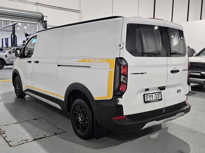 2025 Ford Transit Custom Trail LWB