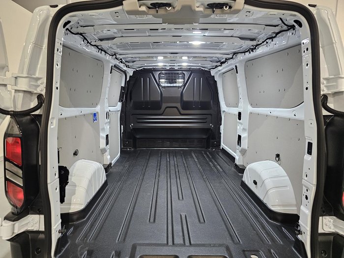 2025 Ford Transit Custom Trail LWB