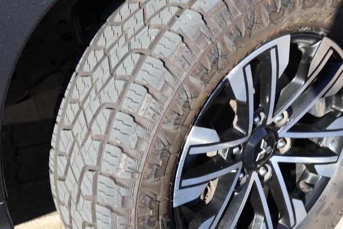 2020 Mitsubishi Pajero Sport GLS
