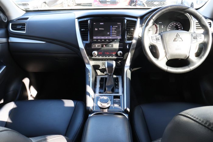 2020 Mitsubishi Pajero Sport GLS