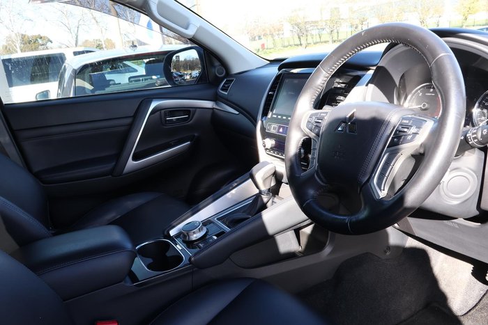 2020 Mitsubishi Pajero Sport GLS