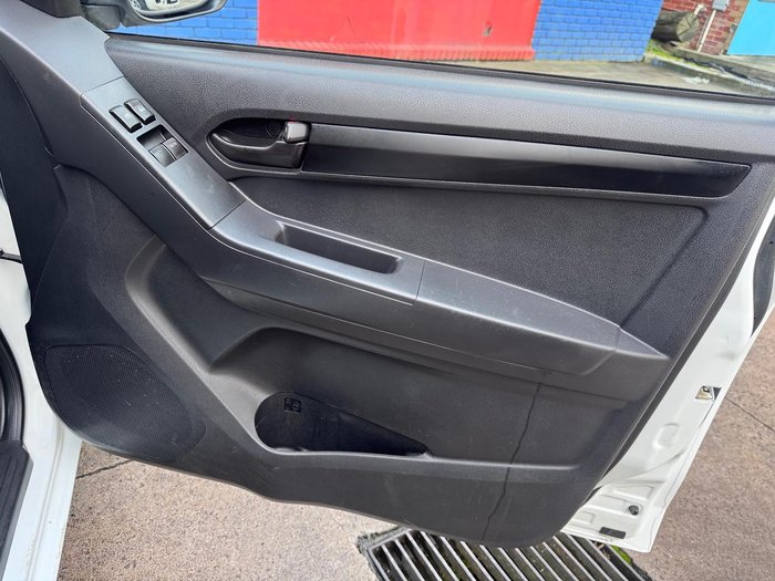 2018 Isuzu D-MAX SX MY18 4x2 Splash White