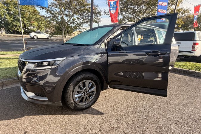 2023 KIA CARNIVAL S