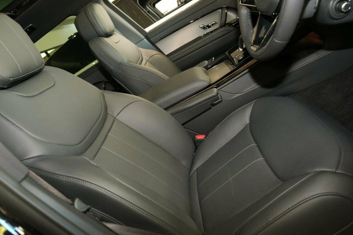 2025 Land Rover Range Rover Sport D250 Dynamic SE