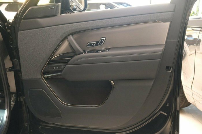 2025 Land Rover Range Rover Sport D250 Dynamic SE