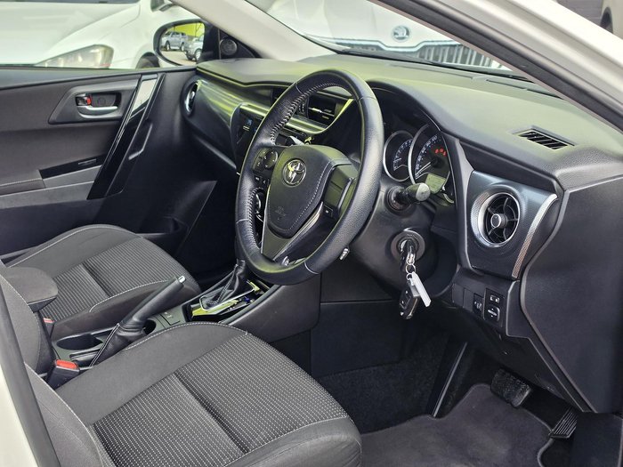2017 Toyota Corolla Ascent Sport