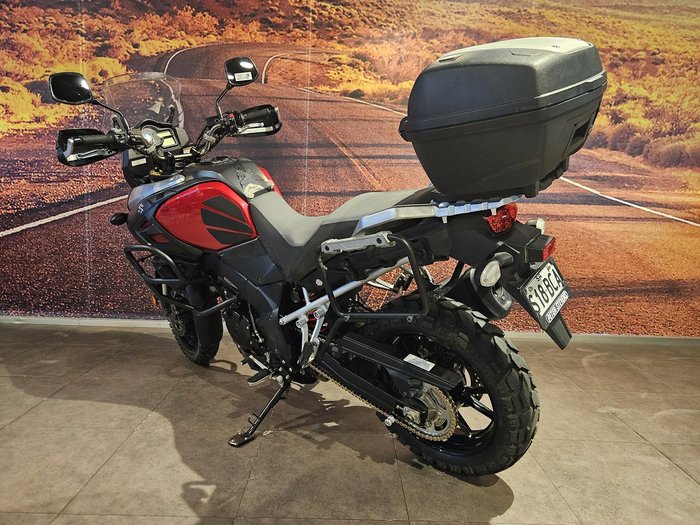 2016 Suzuki V-Strom 1000 ABS (DL1000A) V-Strom Red