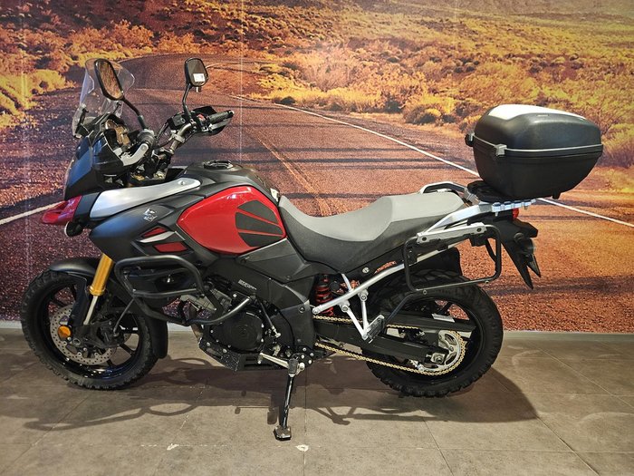 2016 Suzuki V-Strom 1000 ABS (DL1000A) V-Strom Red