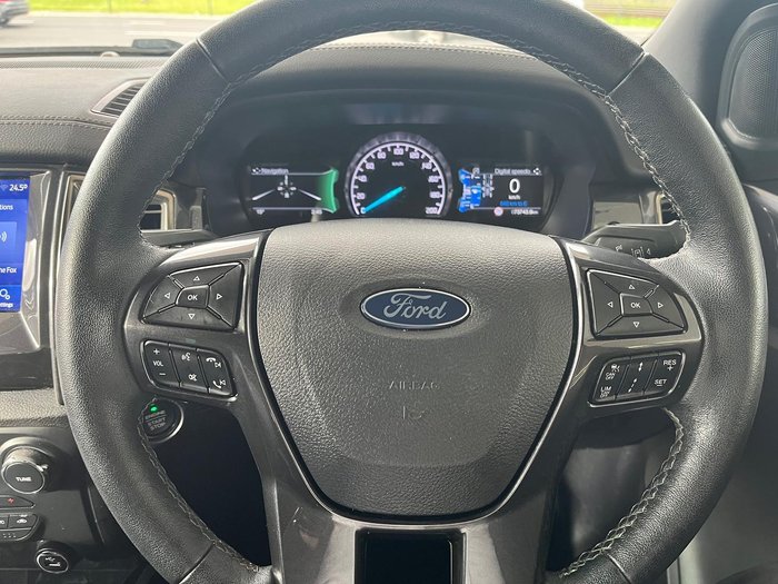 2022 Ford Everest Titanium