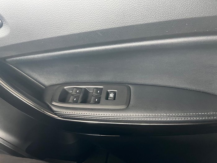 2022 Ford Everest Titanium