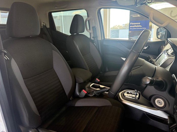 2021 Nissan Navara ST