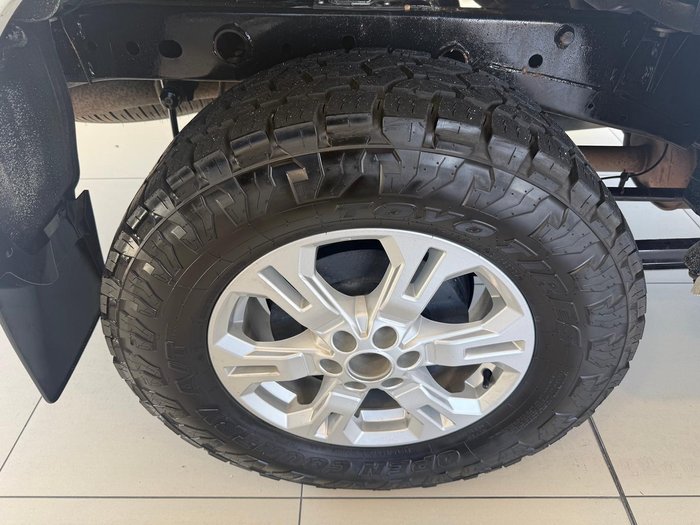 2021 Nissan Navara ST