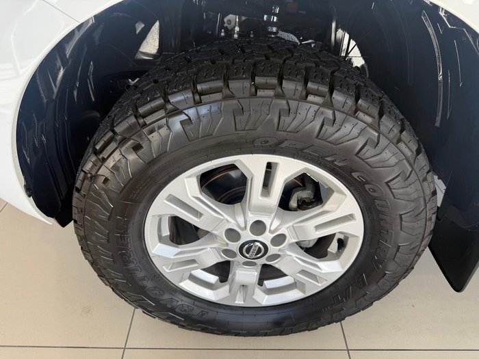 2021 Nissan Navara ST