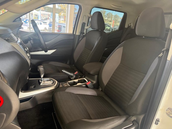 2021 Nissan Navara ST