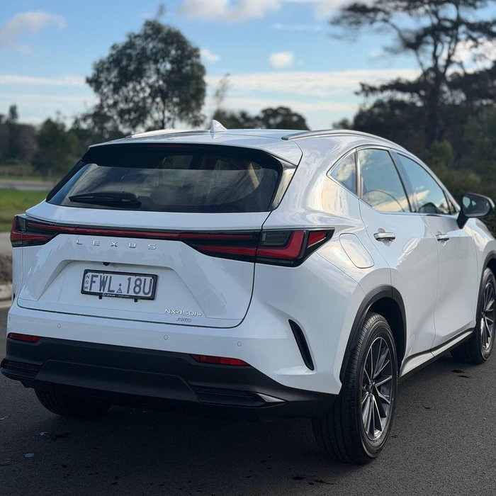 2026 Lexus NX 450h+ Luxury