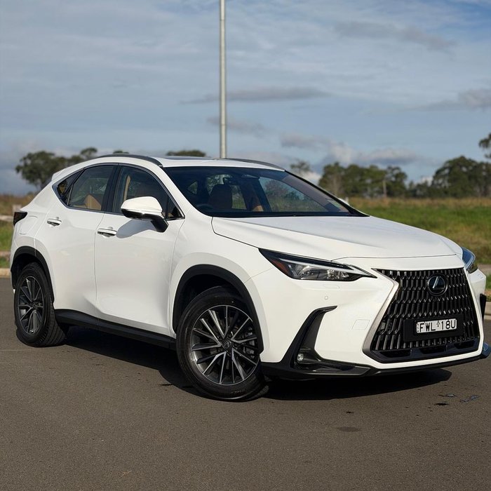 2026 Lexus NX 450h+ Luxury