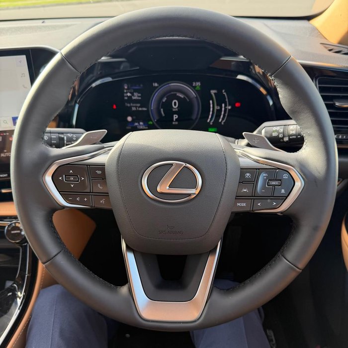 2026 Lexus NX 450h+ Luxury