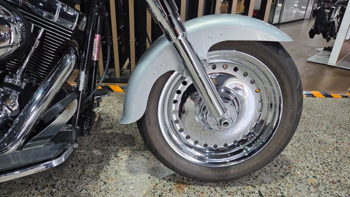 Harley-Davidson 2010 HARLEY-DAVIDSON 1584CC FLSTF FAT BOY SILVER