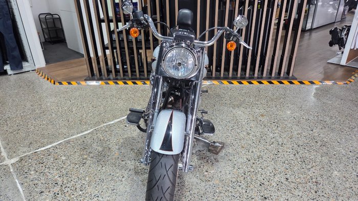 Harley-Davidson 2010 HARLEY-DAVIDSON 1584CC FLSTF FAT BOY SILVER