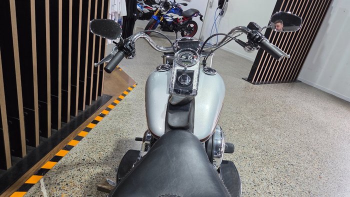 Harley-Davidson 2010 HARLEY-DAVIDSON 1584CC FLSTF FAT BOY SILVER