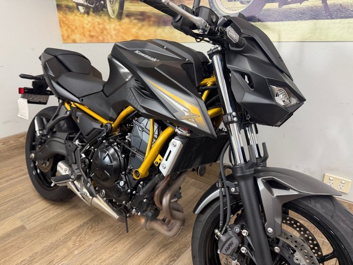 2026 Kawasaki Z 650 S ER650WTFNW GREY/BLACK