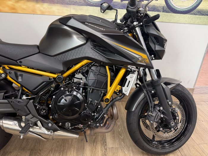 2026 Kawasaki Z 650 S ER650WTFNW GREY/BLACK