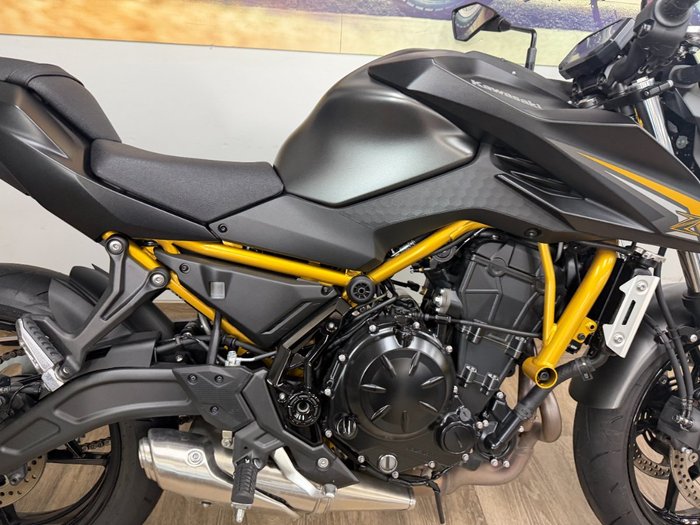 2026 Kawasaki Z 650 S ER650WTFNW GREY/BLACK