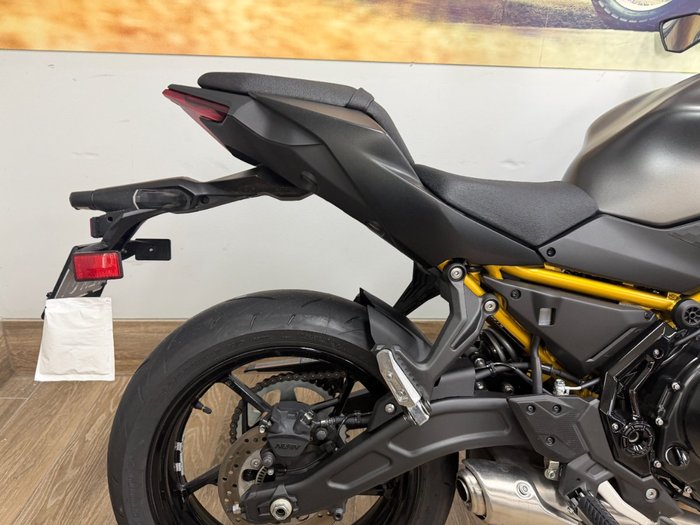 2026 Kawasaki Z 650 S ER650WTFNW GREY/BLACK