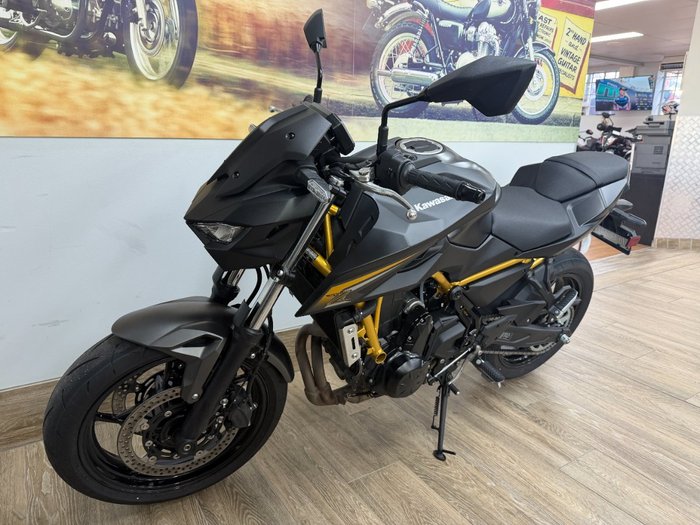2026 Kawasaki Z 650 S ER650WTFNW GREY/BLACK