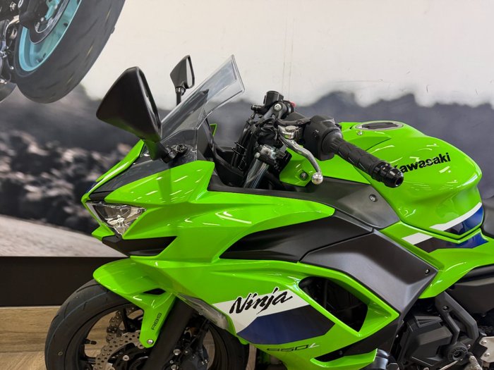 2026 Kawasaki NINJA 650 LIME GREEN