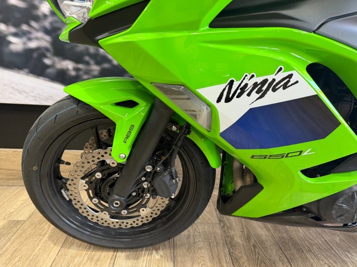 2026 Kawasaki NINJA 650 LIME GREEN