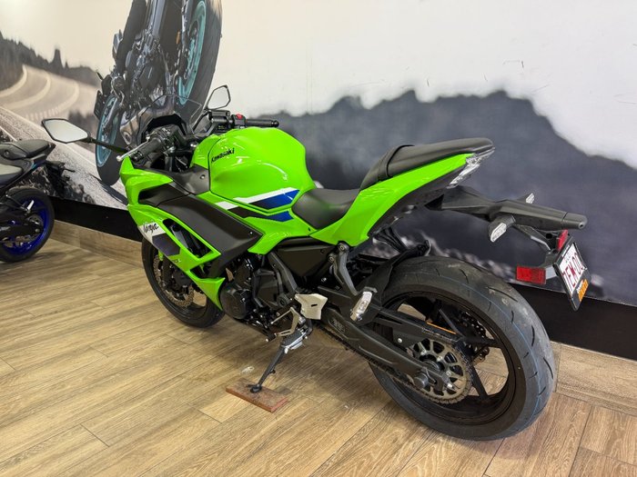 2026 Kawasaki NINJA 650 LIME GREEN